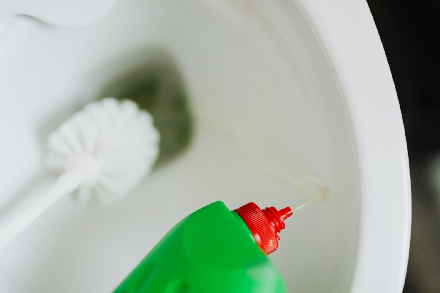 toilet clean